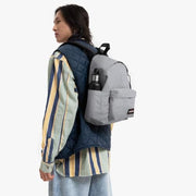 حقيبة ظهر Padded Pak'r من EASTPAK - رمادي صنداي
