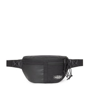 حقيبة خصر ICONIC من EASTPAK - باللون الأسود