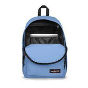 EASTPACK حقيبة ظهر Out of Office - أزرق فاتح