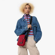 EASTPAK The One - The One أحمر قرمزي
