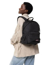EASTPACK Powr Pakr - Powr Pak'R أسود قوي